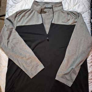 Eddie Bauer Black and Gray Men's Sweater